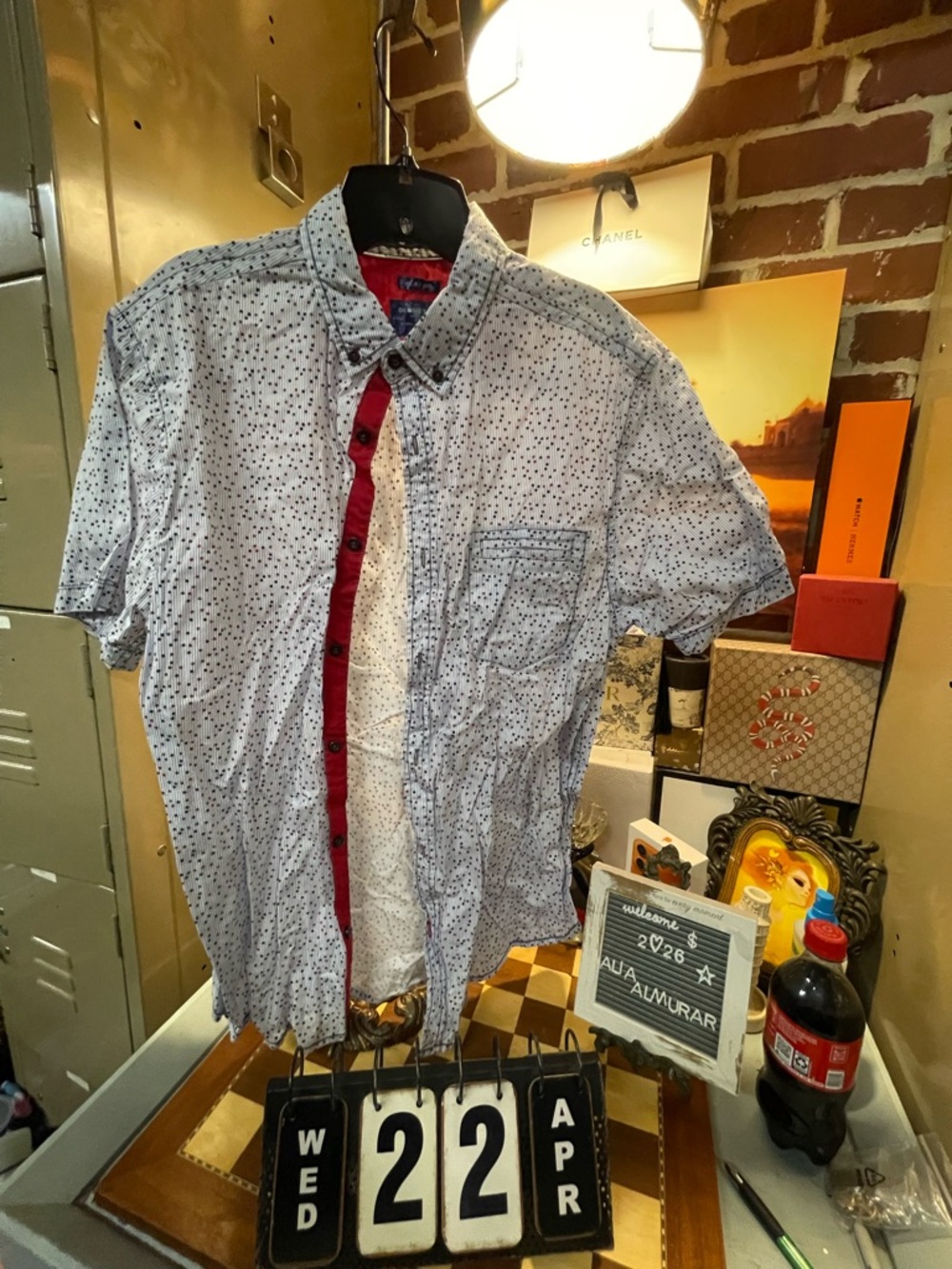 Geometrix New York branded slim fit men's button-down shirt